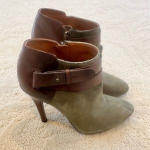 Green Suede and Brown Leather Nine West Ankle Boots (Size 6.5)